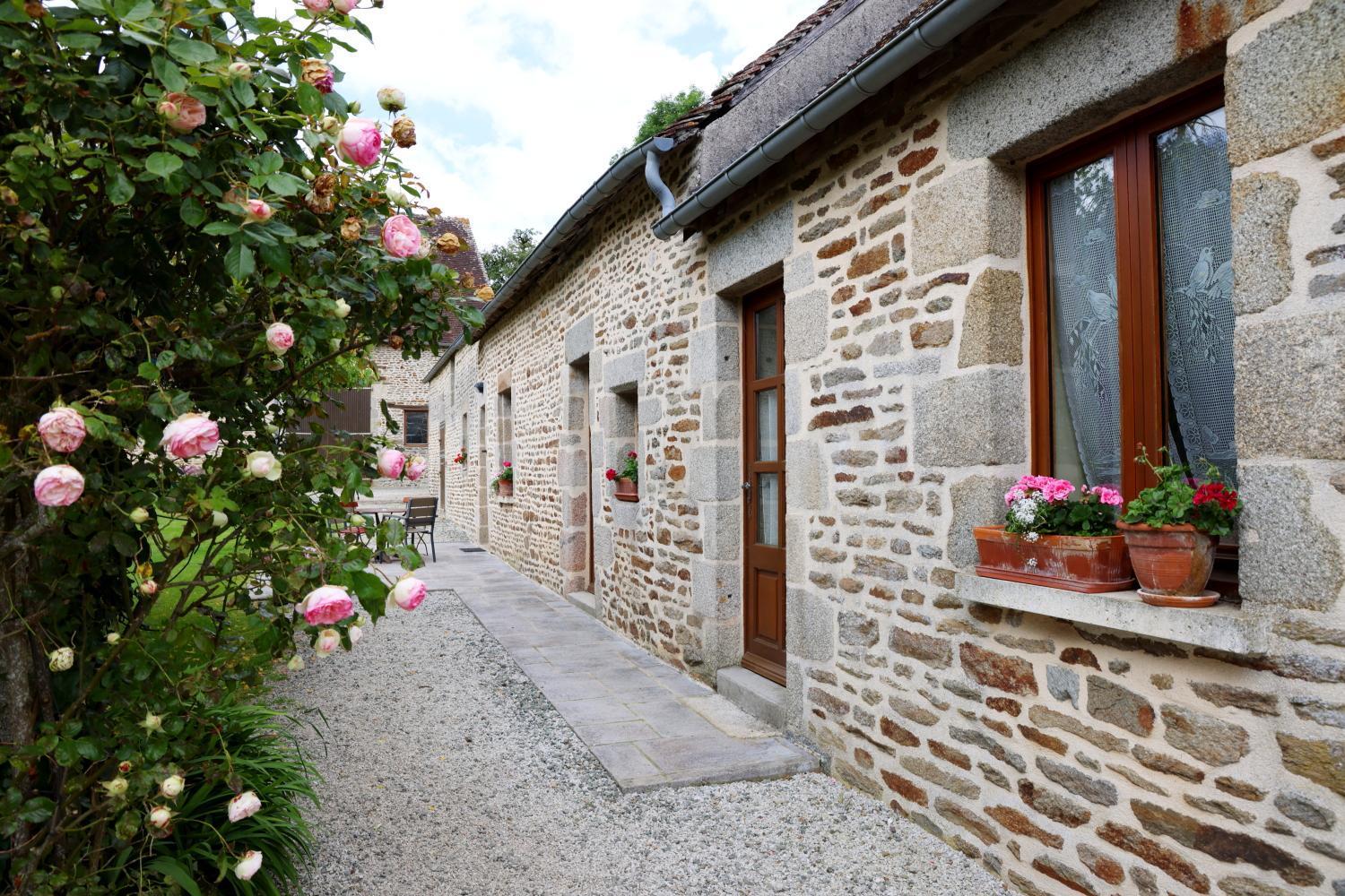 Chambre D'Hote Courtoux Saint-Denis-sur-Sarthon Exterior foto